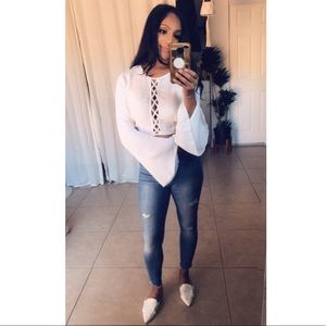 Flared sleeve crop top